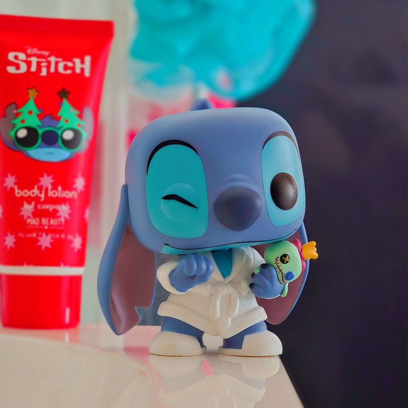 LILO & STITCH - Figurine POP Disney N° 1608 - Stitch en robe de chambre